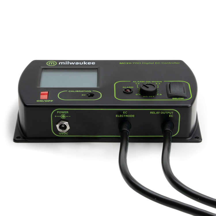 Milwaukee MC740 PRO Conductivity (EC) Controller and Pump Kit